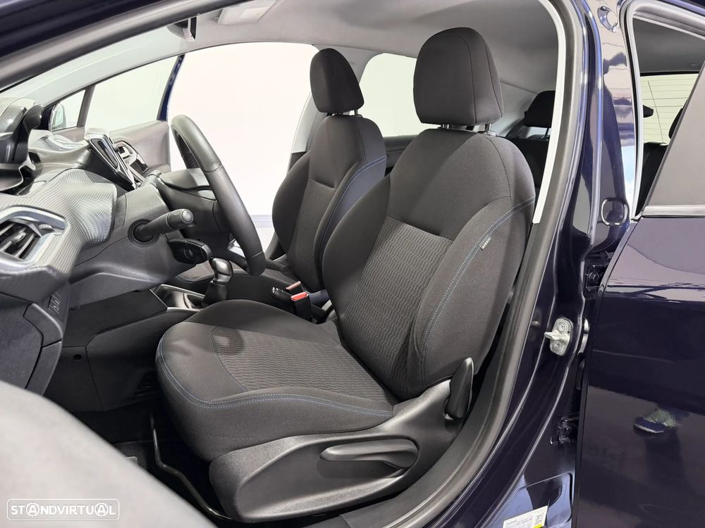 Peugeot 208 1.2 PureTech Style - 36