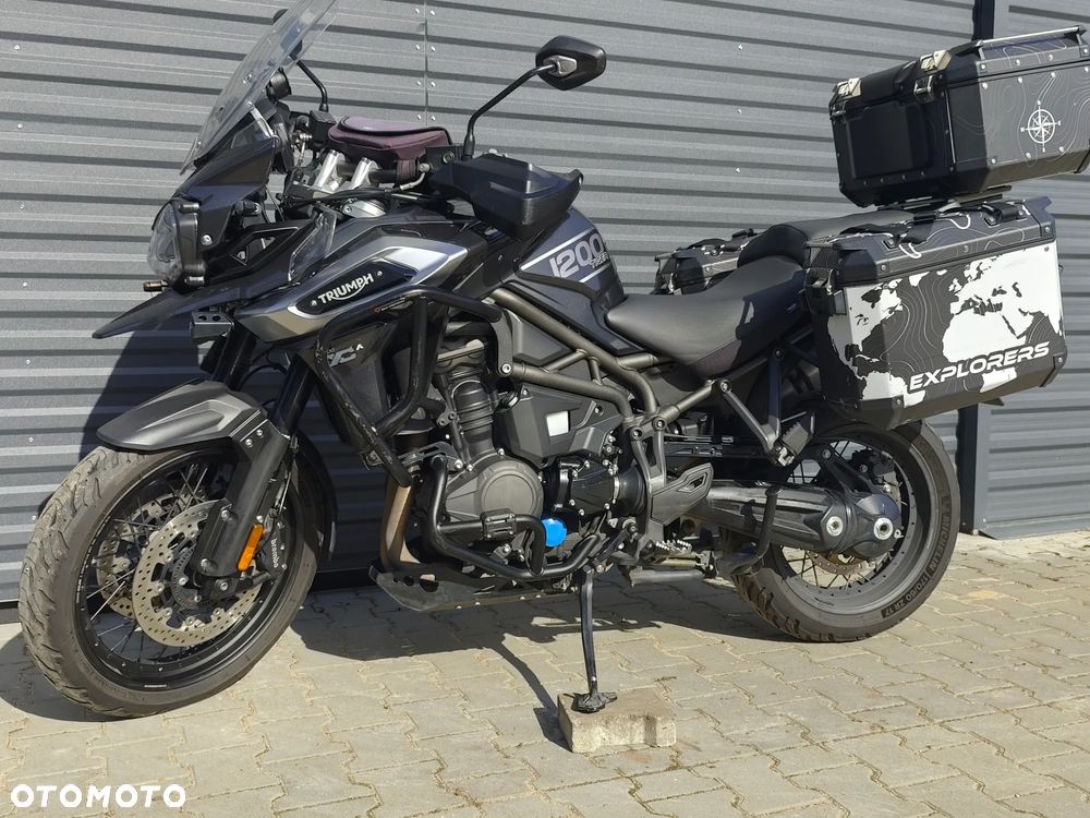 Triumph Tiger - 2