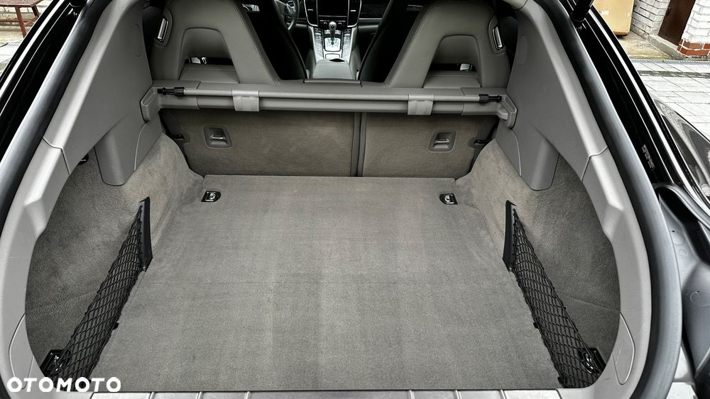 Porsche Panamera 4 - 14