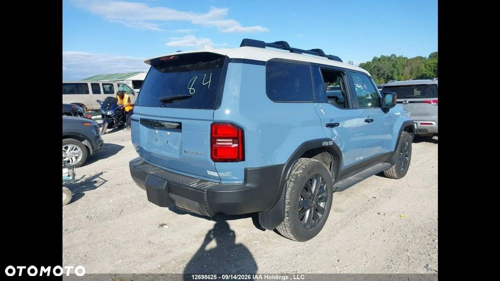 Toyota Land Cruiser - 4