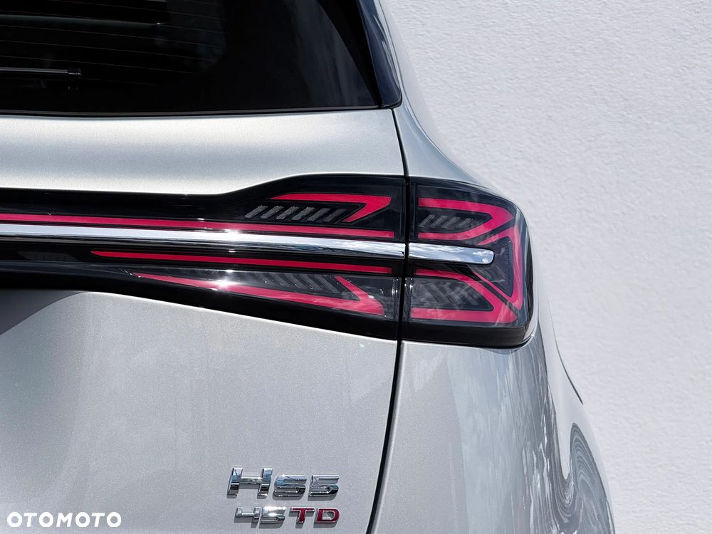 Hongqi HS5 2.0T Executive AWD - 16