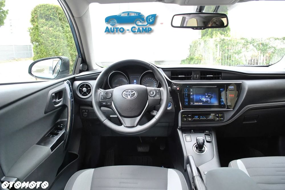 Toyota Auris - 31