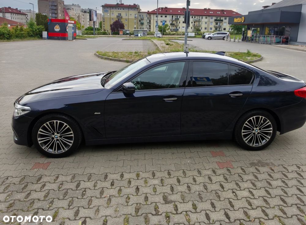 BMW Seria 5 520d Efficient Dynamics Luxury Line sport - 2