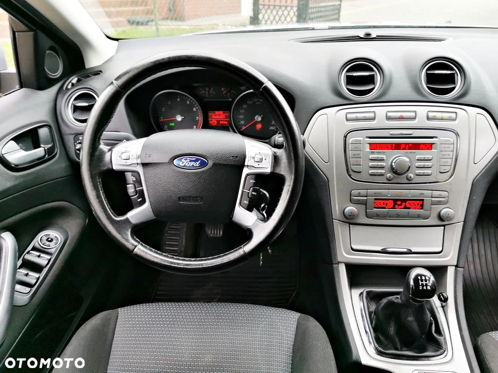 Ford Mondeo 2.0 Titanium - 15