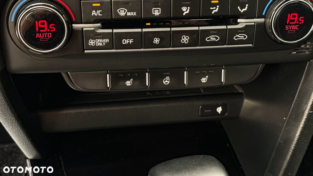 Kia XCeed - 25