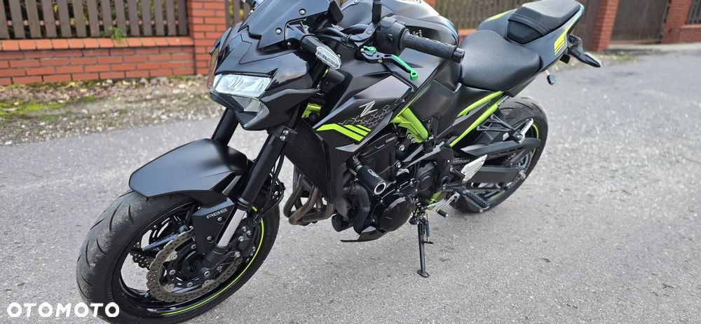 Kawasaki Z 900 - 12