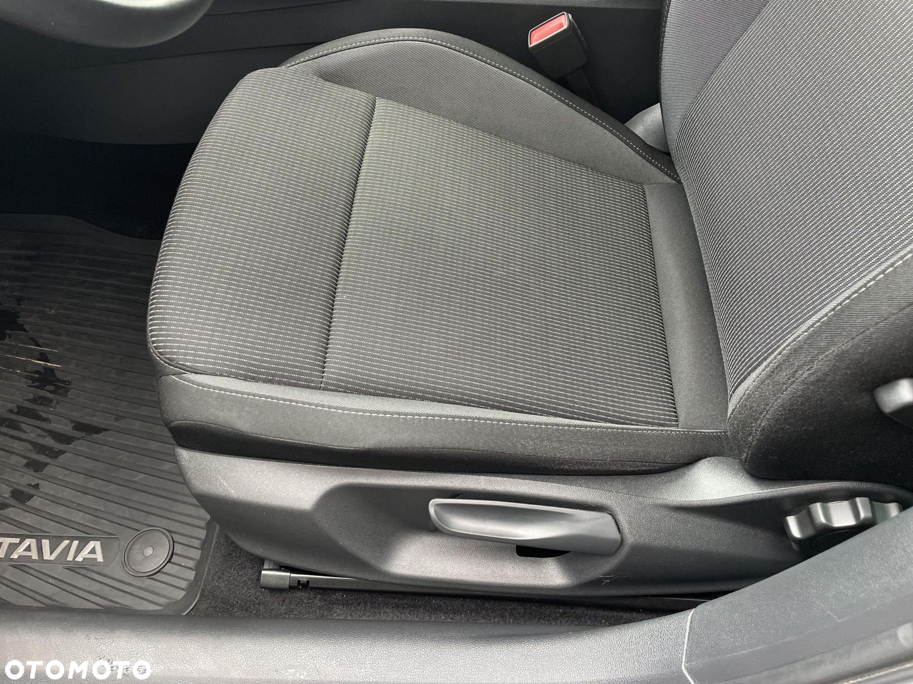 Skoda Octavia 1.5 TSI ACT Ambition - 12