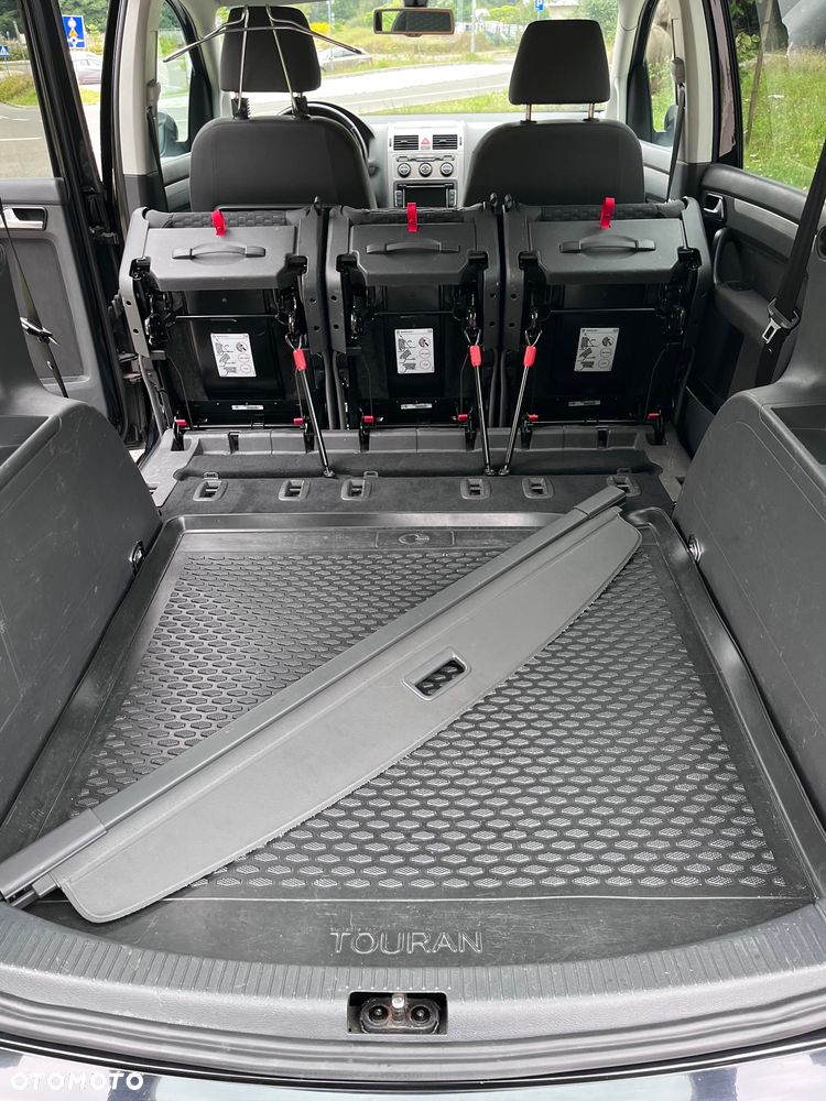 Volkswagen Touran 1.9 TDI DPF Highline DSG - 15