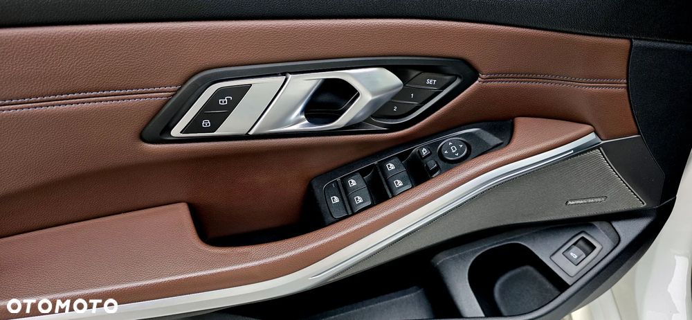 BMW Seria 3 - 18