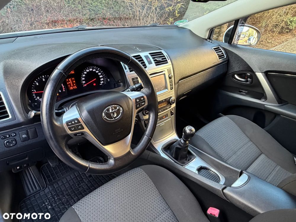 Toyota Avensis 2.0 D-4D Life - 11