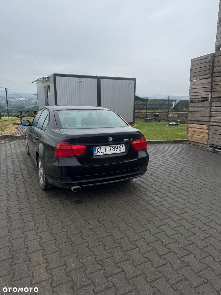 BMW Seria 3 318d - 1