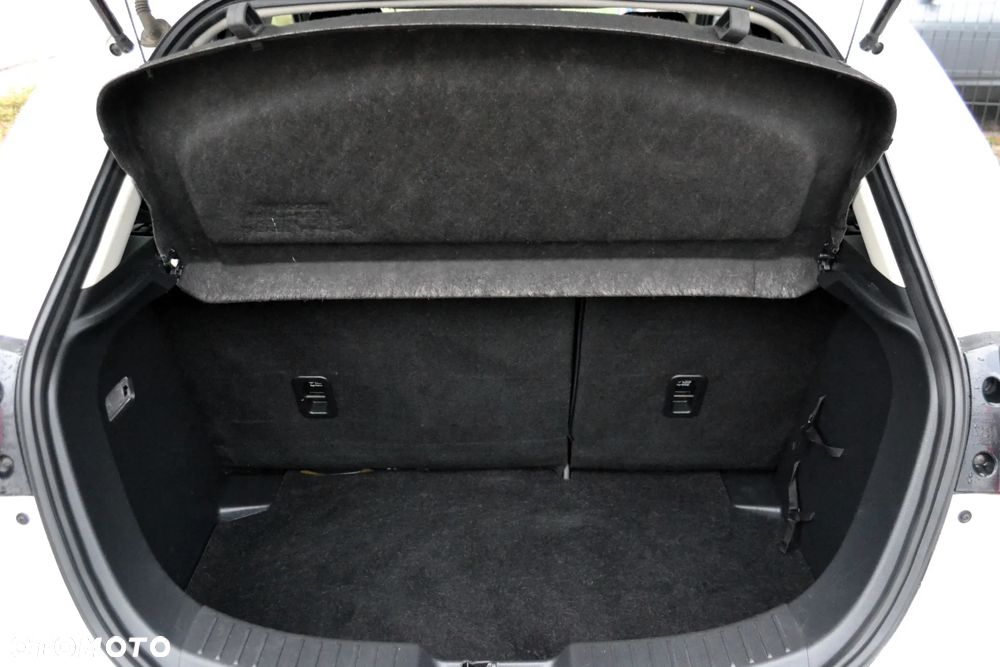 Mazda 2 SKYACTIV-G 90 Sports-Line - 12