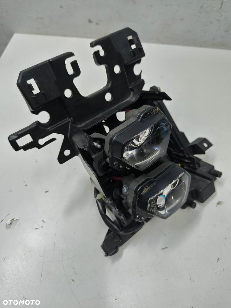 Lampa Przód Reflektor Suzuki DL 800 Uszkodzenia widoczne na zdjęciach - 8