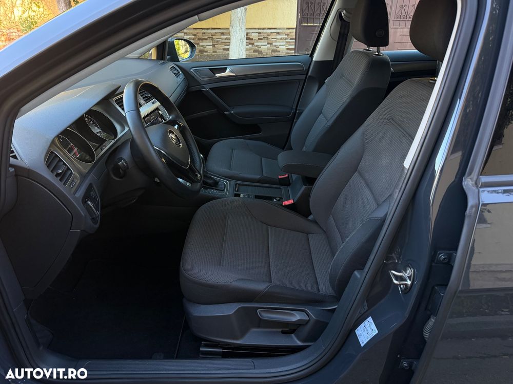 Volkswagen Golf 2.0 TDI SCR DSG Comfortline - 13