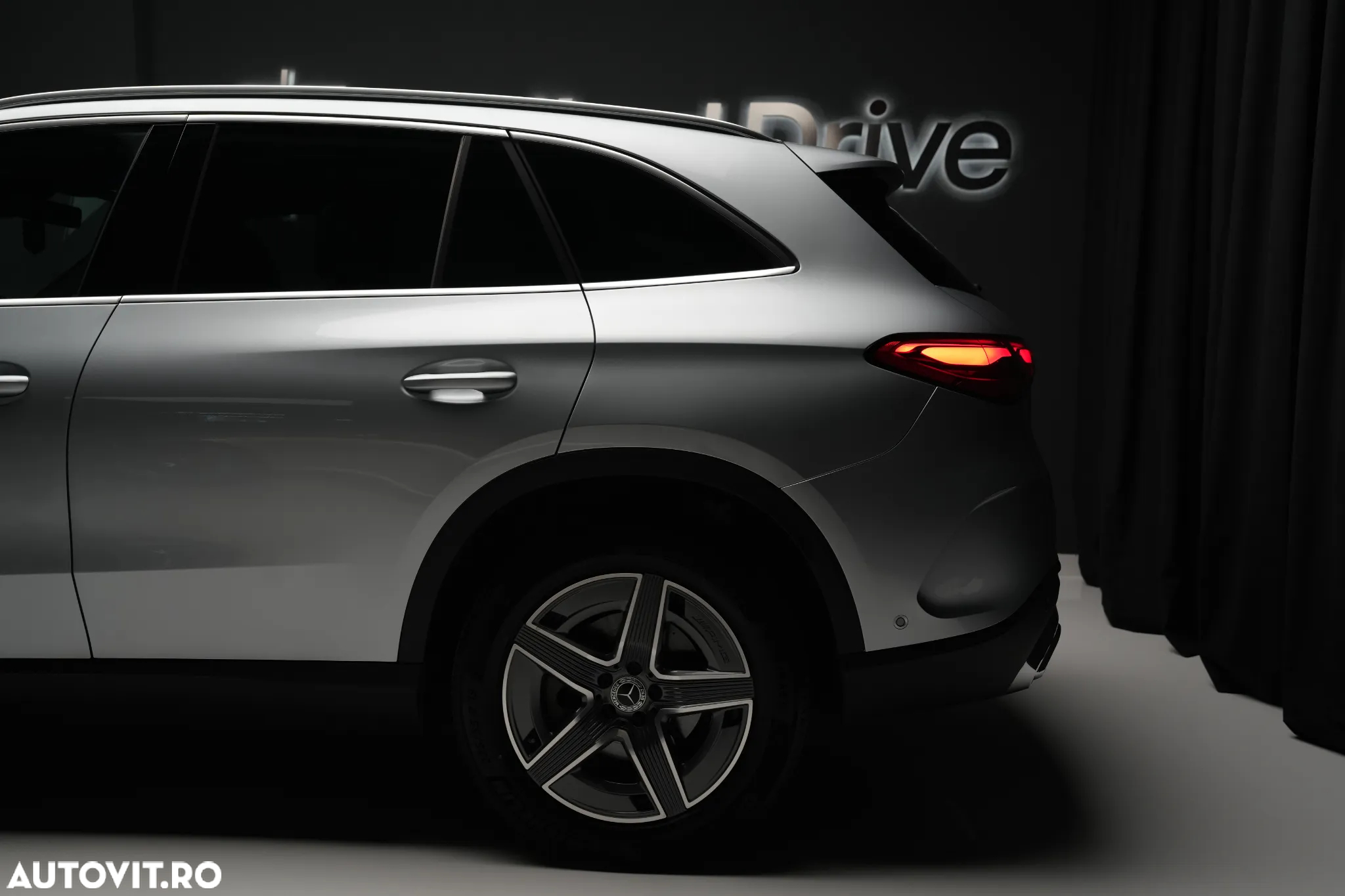 Mercedes-Benz GLC 300 d 4Matic 9G-TRONIC Edition AMG Line - 7