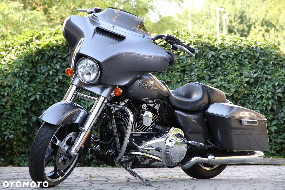 Harley-Davidson Touring Street Glide - 1