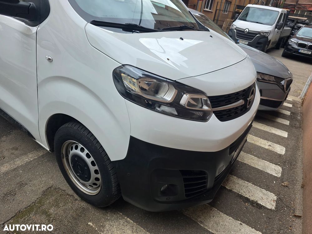 Opel Vivaro - 1