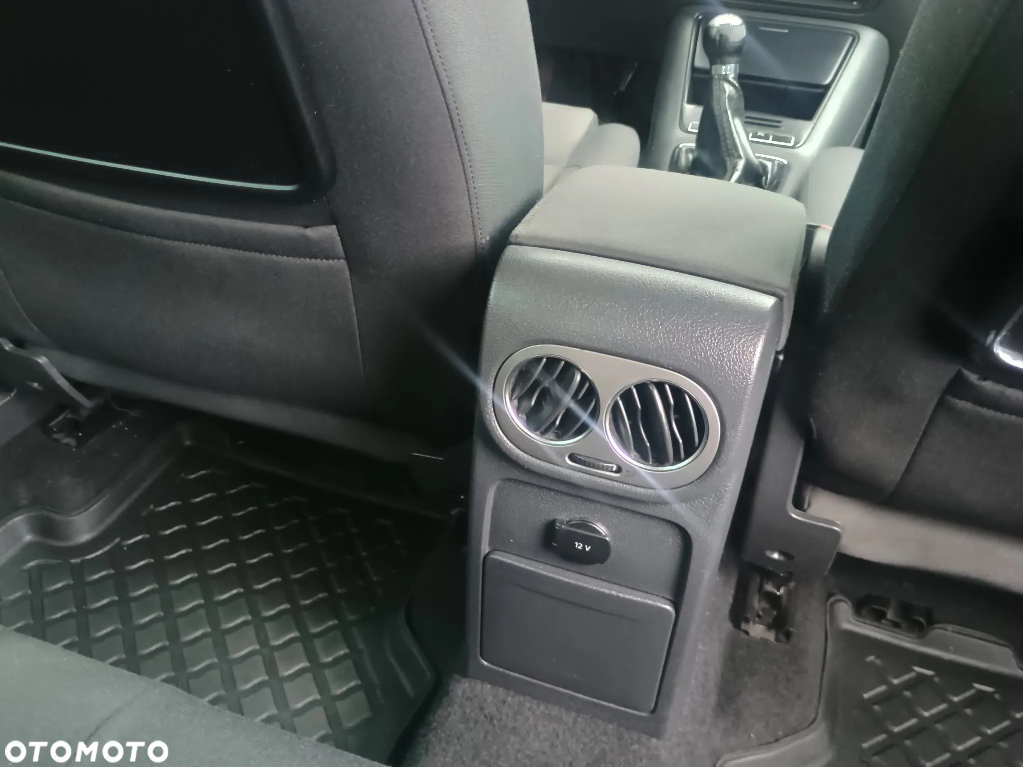 Volkswagen Tiguan - 4