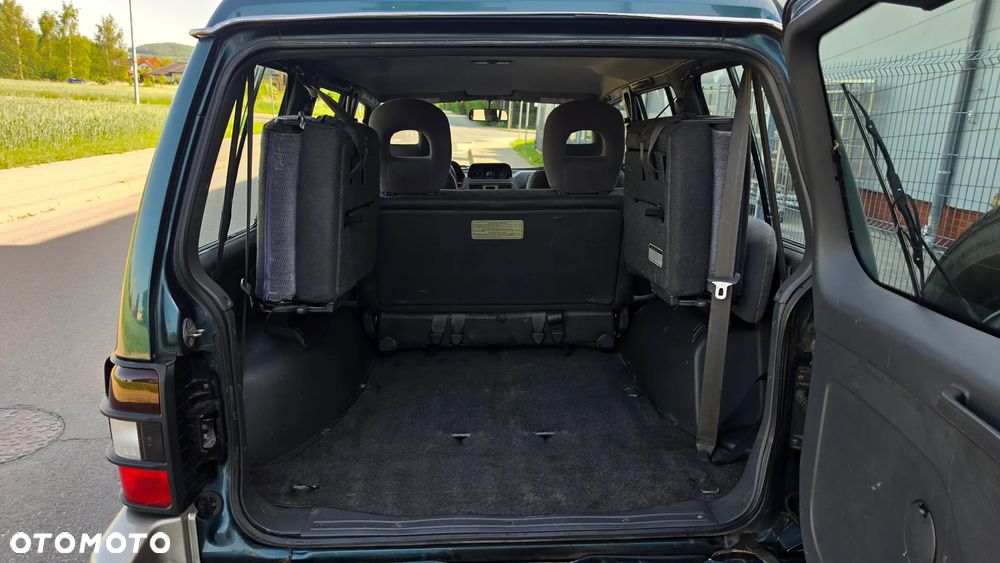 Mitsubishi Pajero - 11