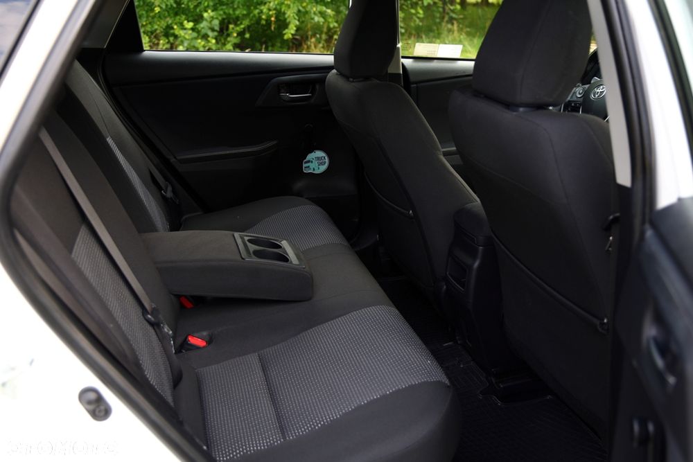 Toyota Auris - 9