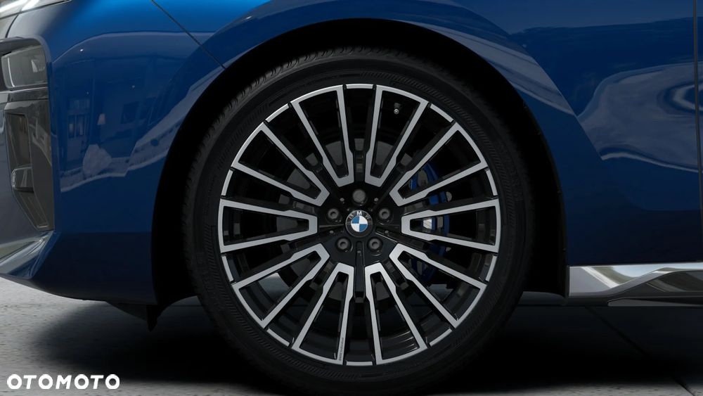 BMW Seria 7 - 8