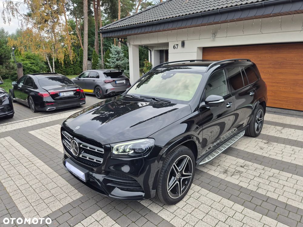 Mercedes-Benz GLS - 1