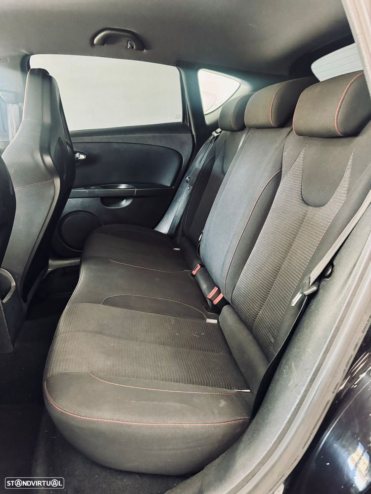 SEAT Leon 2.0 TFSi Cupra - 13