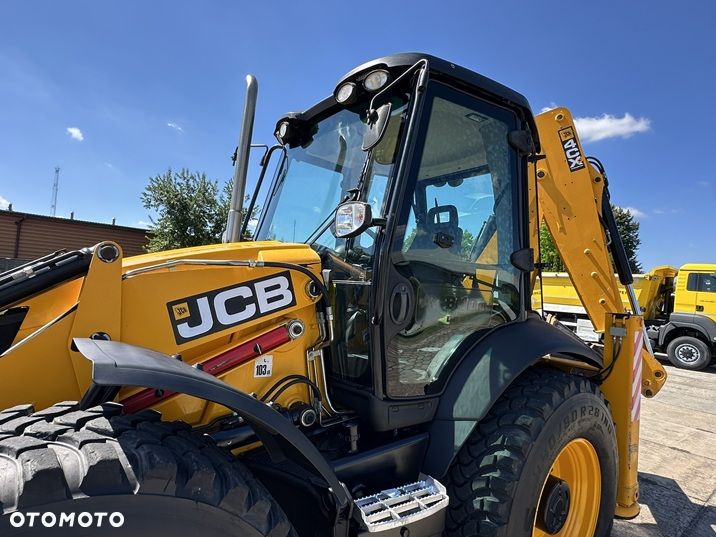 JCB 4CX ECO - 34