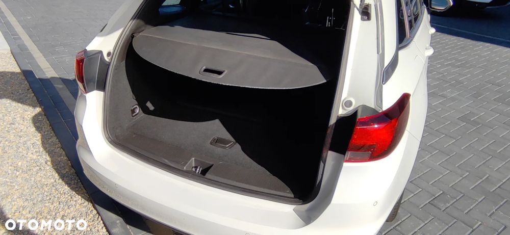 Opel Astra 1.5 D Start/Stop Business Elegance - 28