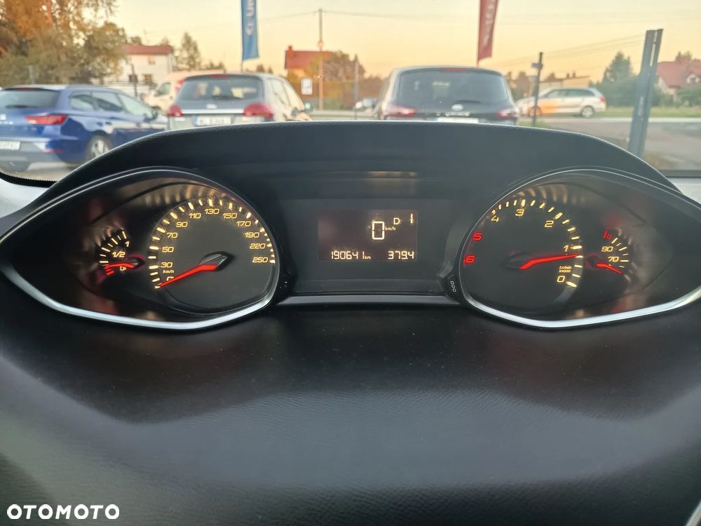 Peugeot 308 BlueHDi 150 EAT6 Stop & Start Allure - 18