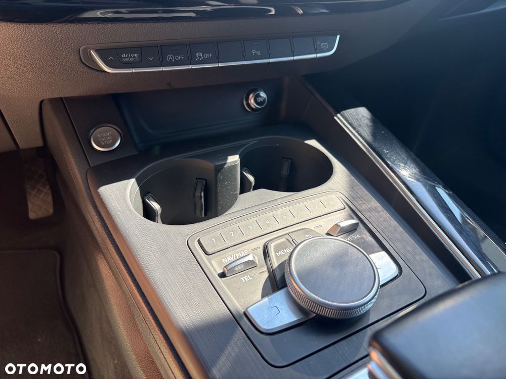 Audi A4 Avant 40 TFSI Sport S tronic - 26