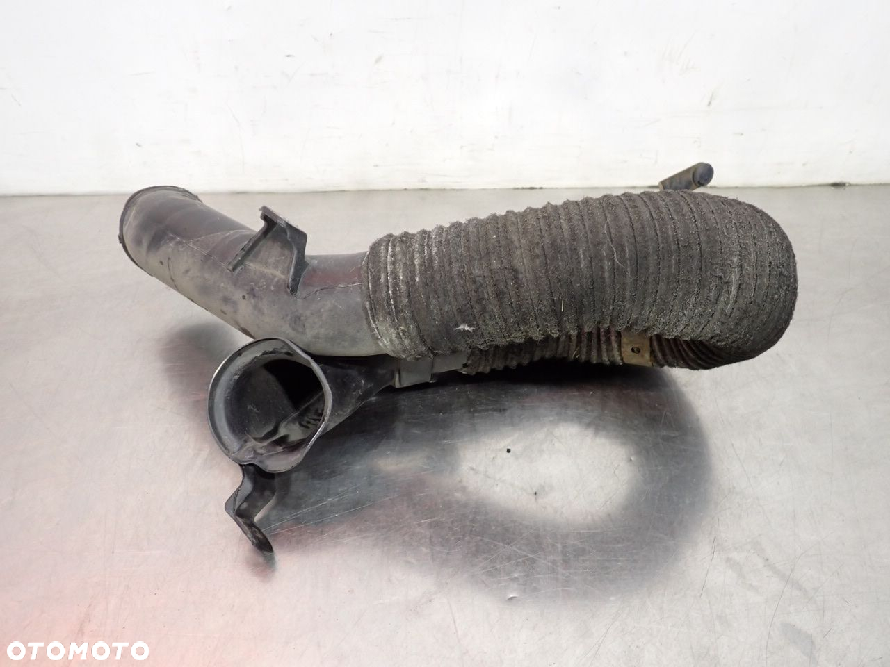 PRZEWÓD POWIETRZA TOYOTA COROLLA E15 17752-37030  17751-37020 - 2
