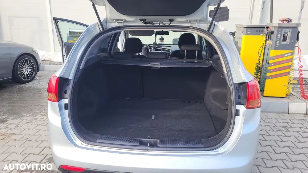 Kia Ceed 1.6 DSL CITY - 3