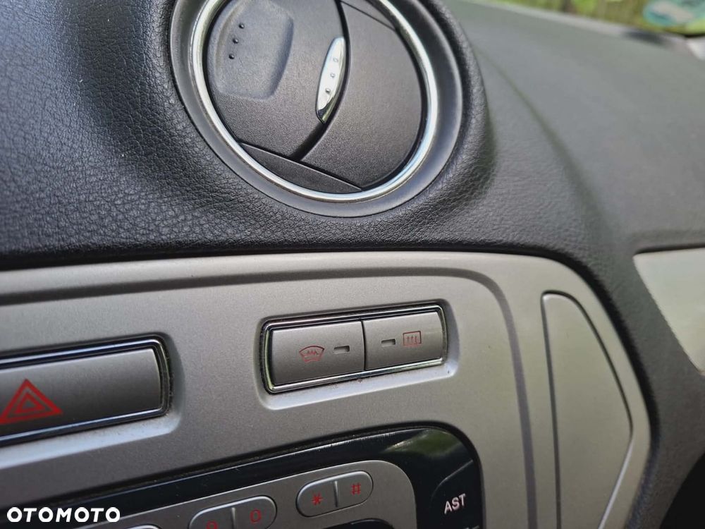 Ford Mondeo 2.0 Trend - 10