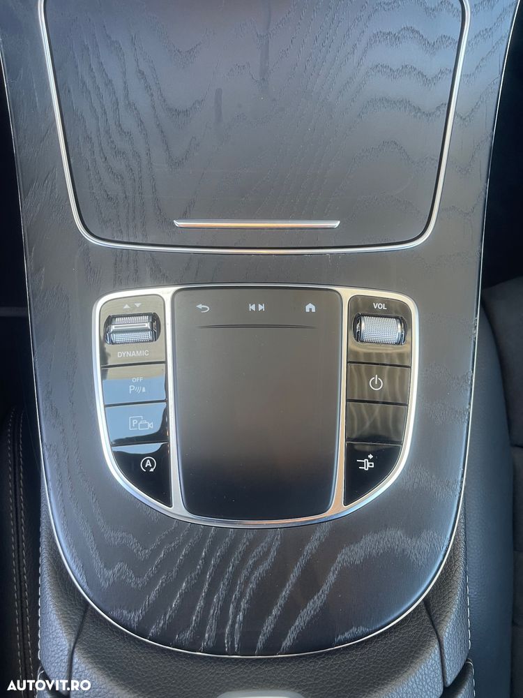 Mercedes-Benz E 200 9G-TRONIC AMG Line - 9