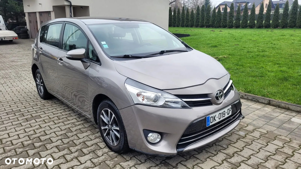 Toyota Verso 1.6 D-4D 5-Sitzer Start/Stop Executive