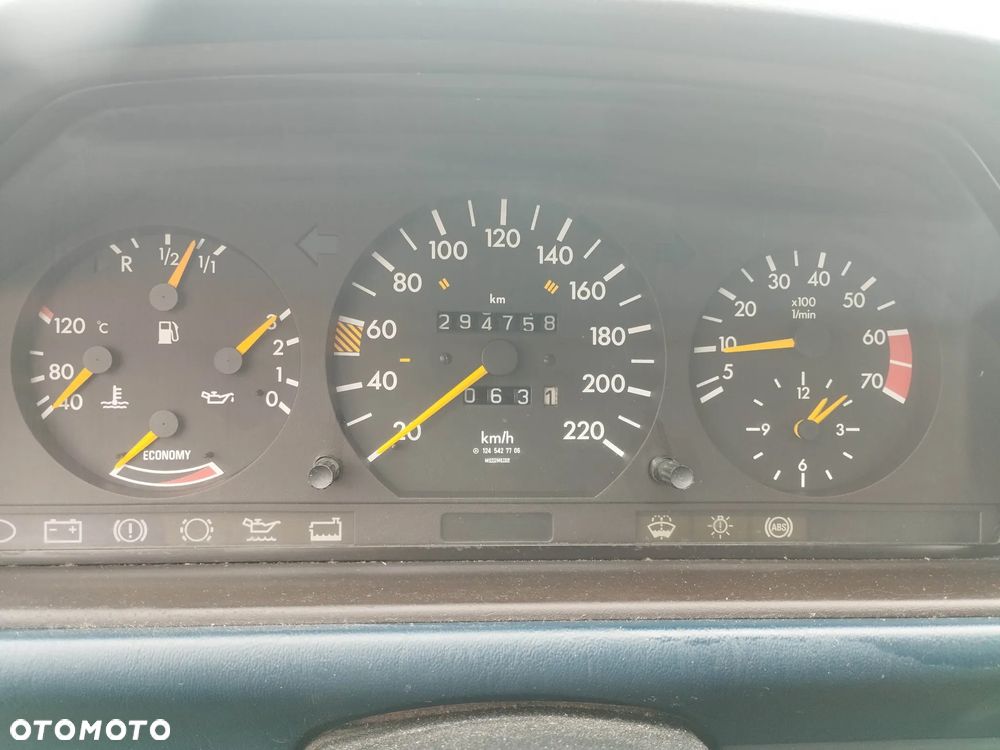 Mercedes-Benz W124 (1984-1993) - 25