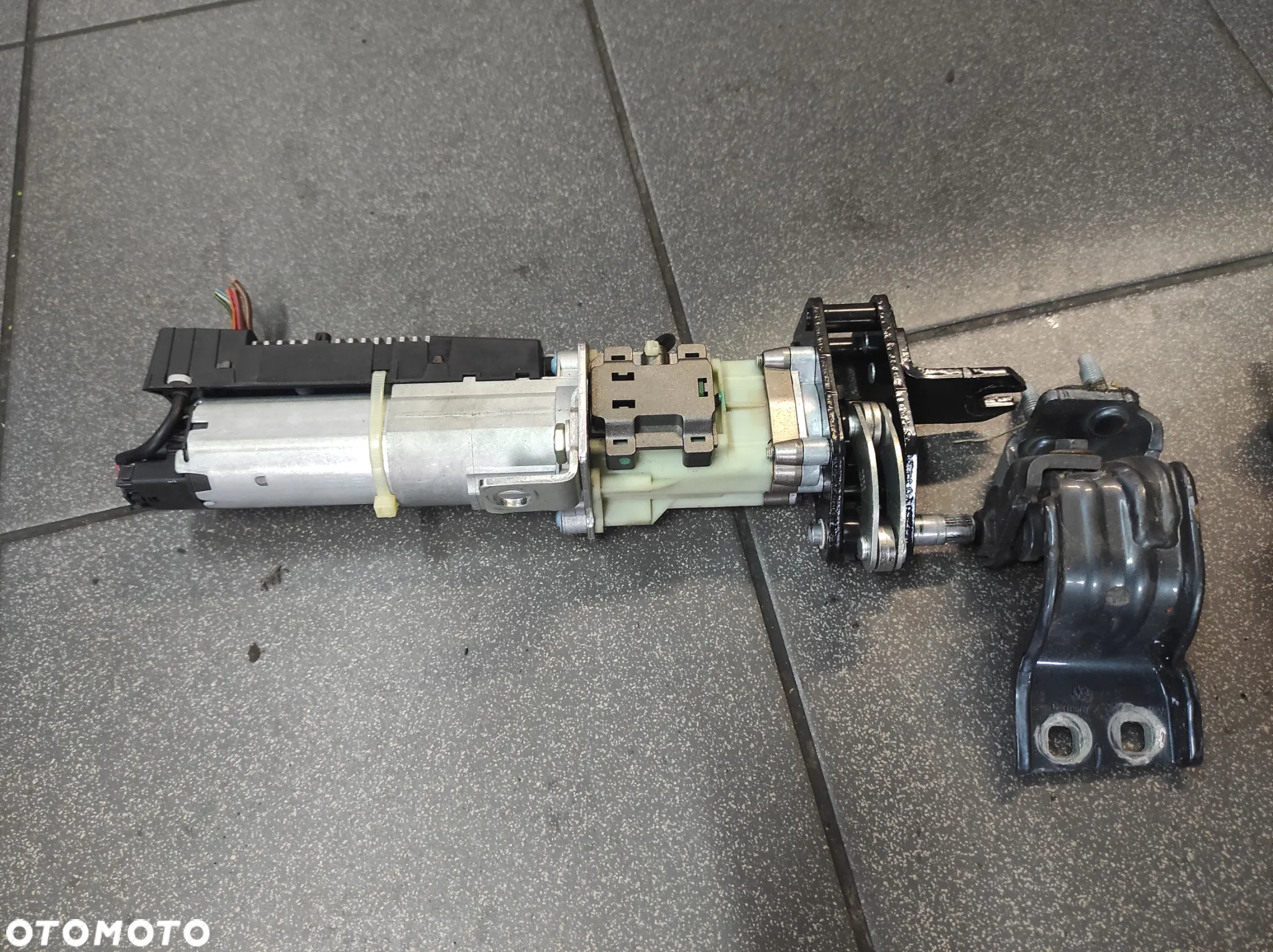 VW PASSAT B6 SIŁOWNIKI OTWIERANIA KLAPY ELEKTRYCZNE 3C9827383E 3C9827384E KOMBI WYSYŁKA !!!! - 2