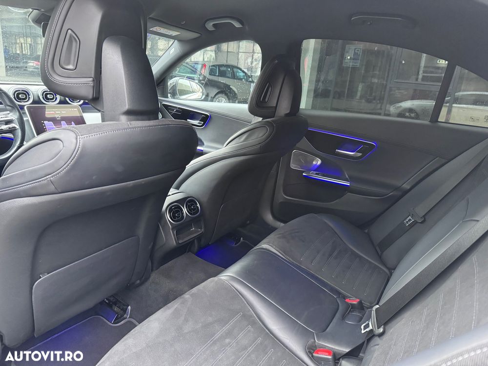 Mercedes-Benz C 300 d 4Matic 9G-TRONIC AMG Line - 8