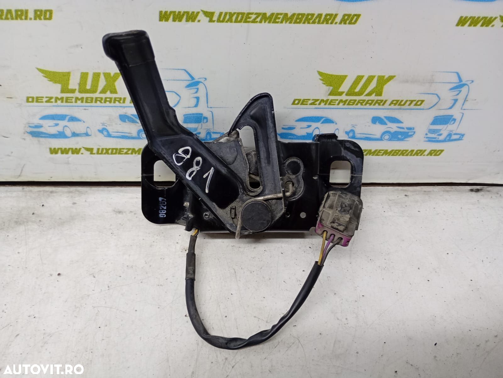 Broasca capota Opel Insignia A [2008 - 2014] 2.0 cdti A20DTJ - 1
