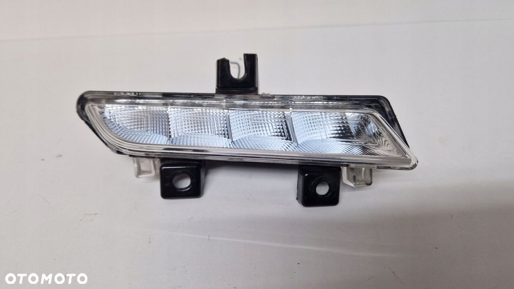RENAULT CLIO 4 IV LED PRAWY 89208541 - 1