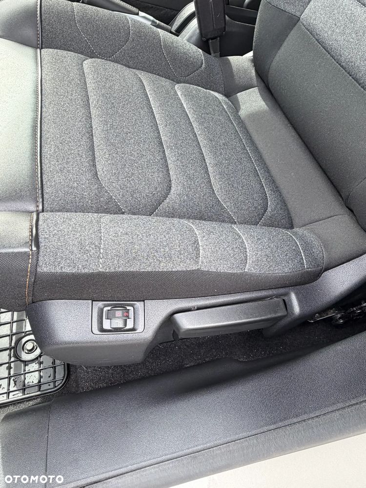 Citroën C3 1.2 PureTech Max EAT6 - 12