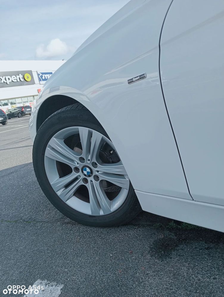 BMW Seria 3 320i Sport Line - 4