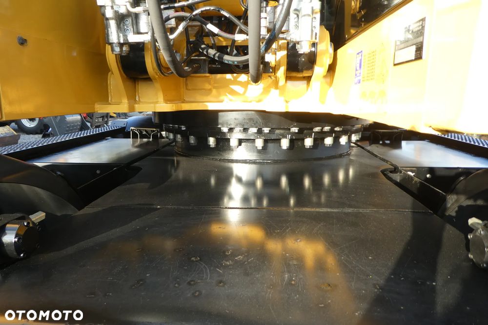 Caterpillar M 318F Z NIEMIEC - 17