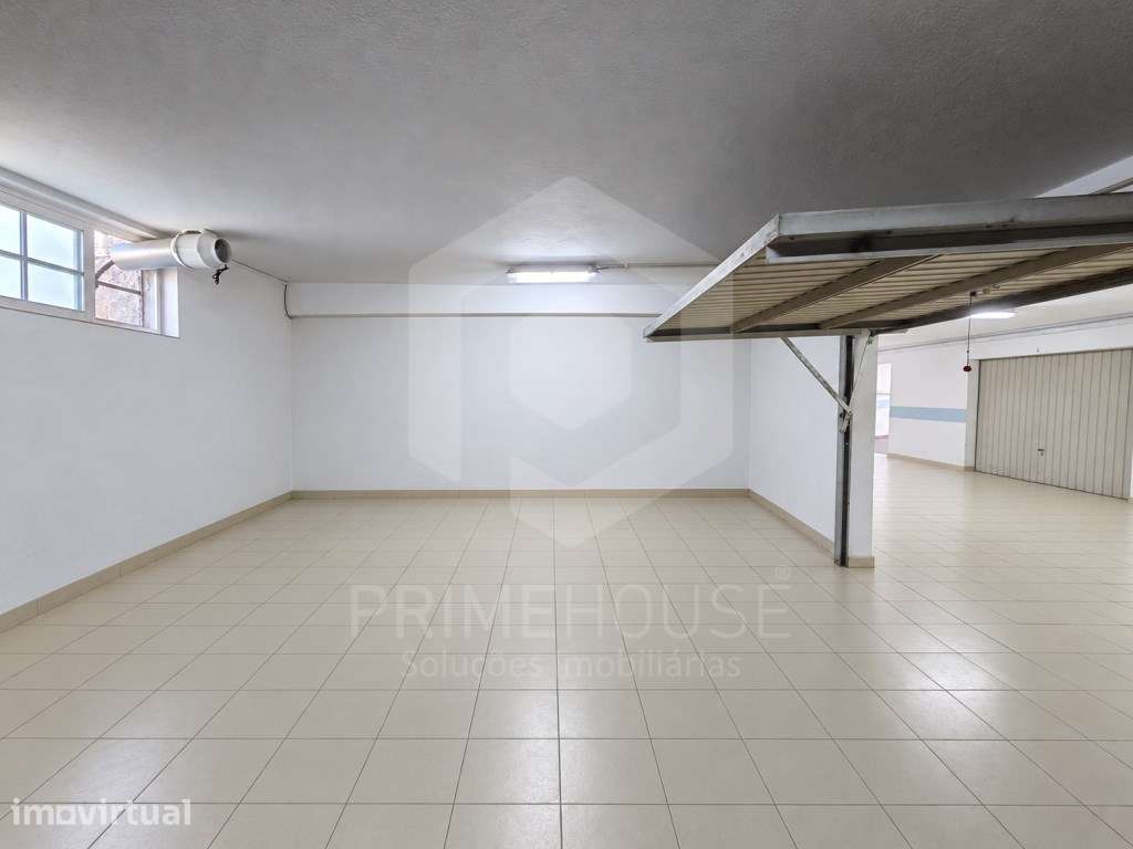 Garagem com 43 m2 - Grande imagem: 2/4