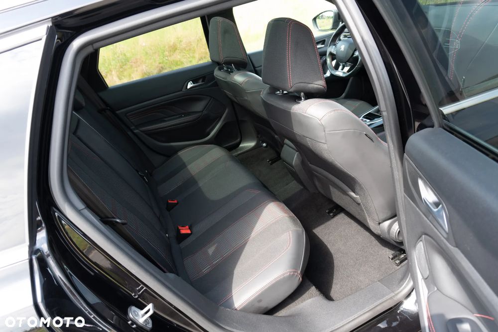 Peugeot 308 1.2 PureTech GPF GT Pack S&S - 38