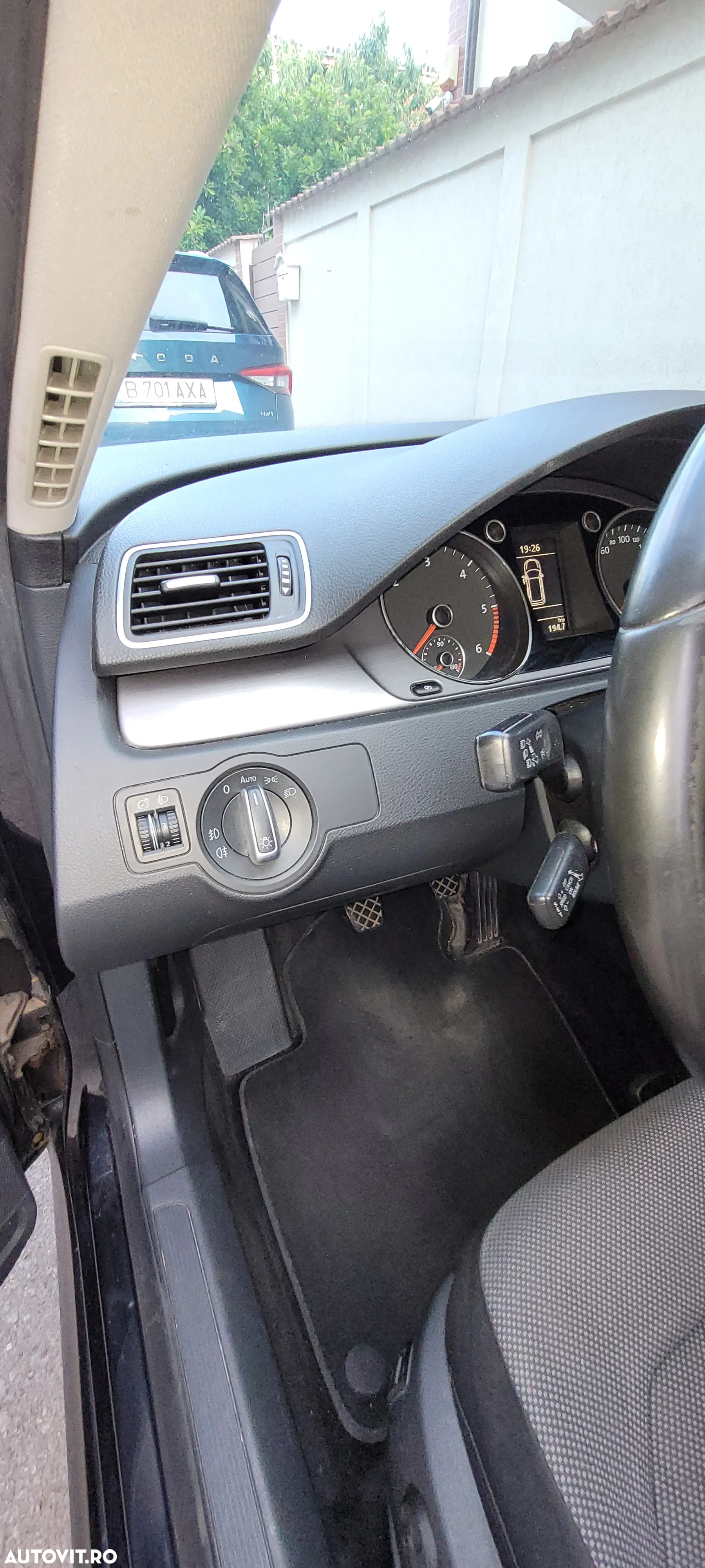 Volkswagen Passat Variant 1.6 TDI BlueMotion Technology Comfortline - 32