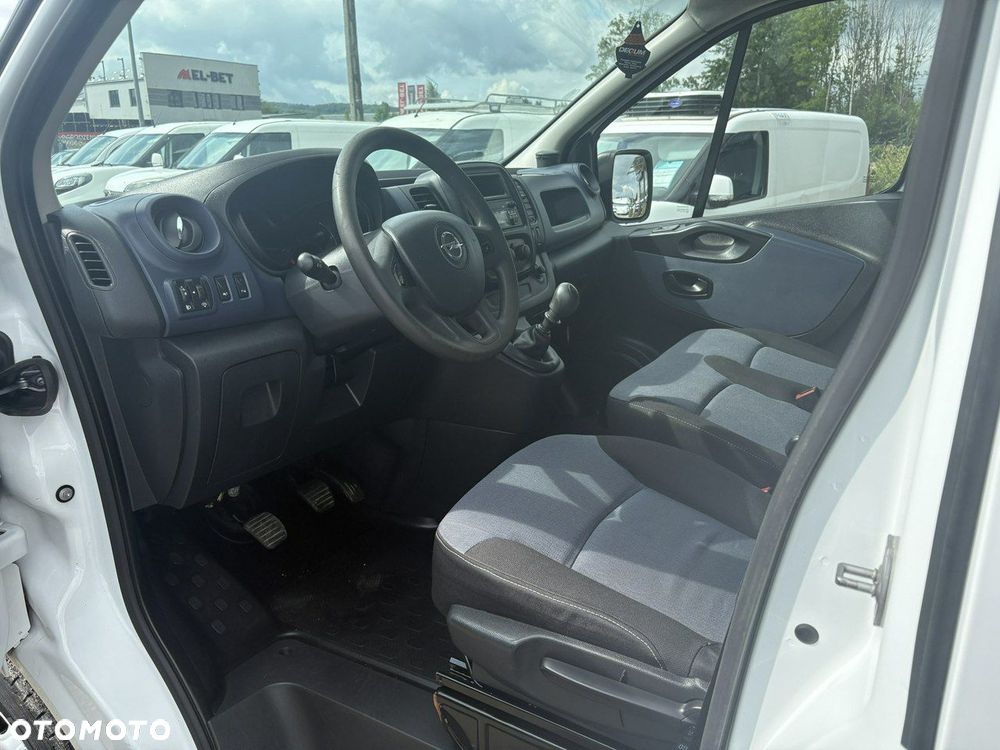 Opel Vivaro - 6