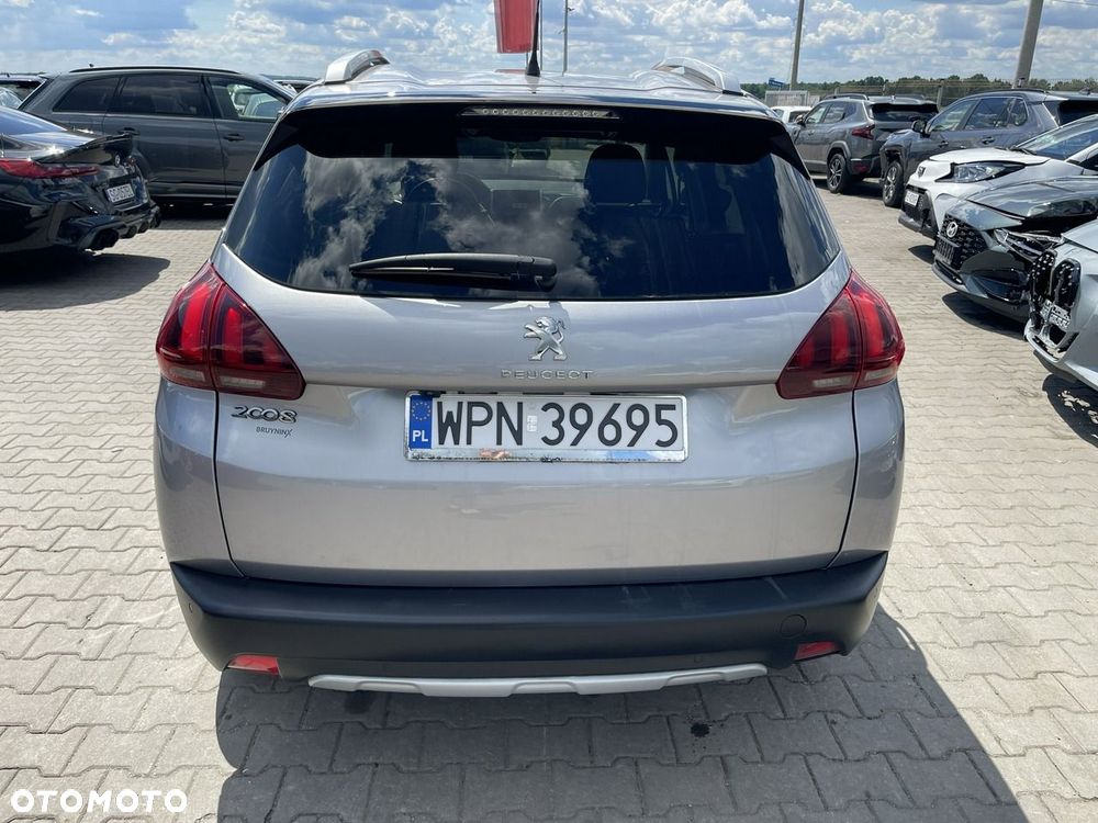 Peugeot 2008 1.2 Pure Tech GPF Allure S&S EAT6 - 3