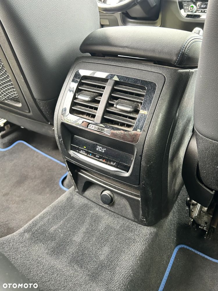 BMW X3 xDrive20d - 25